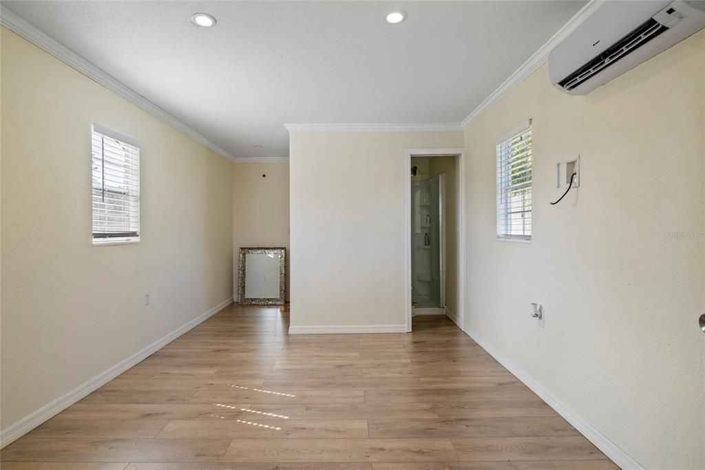 For Sale: $429,900 (3 beds, 3 baths, 1837 Square Feet)