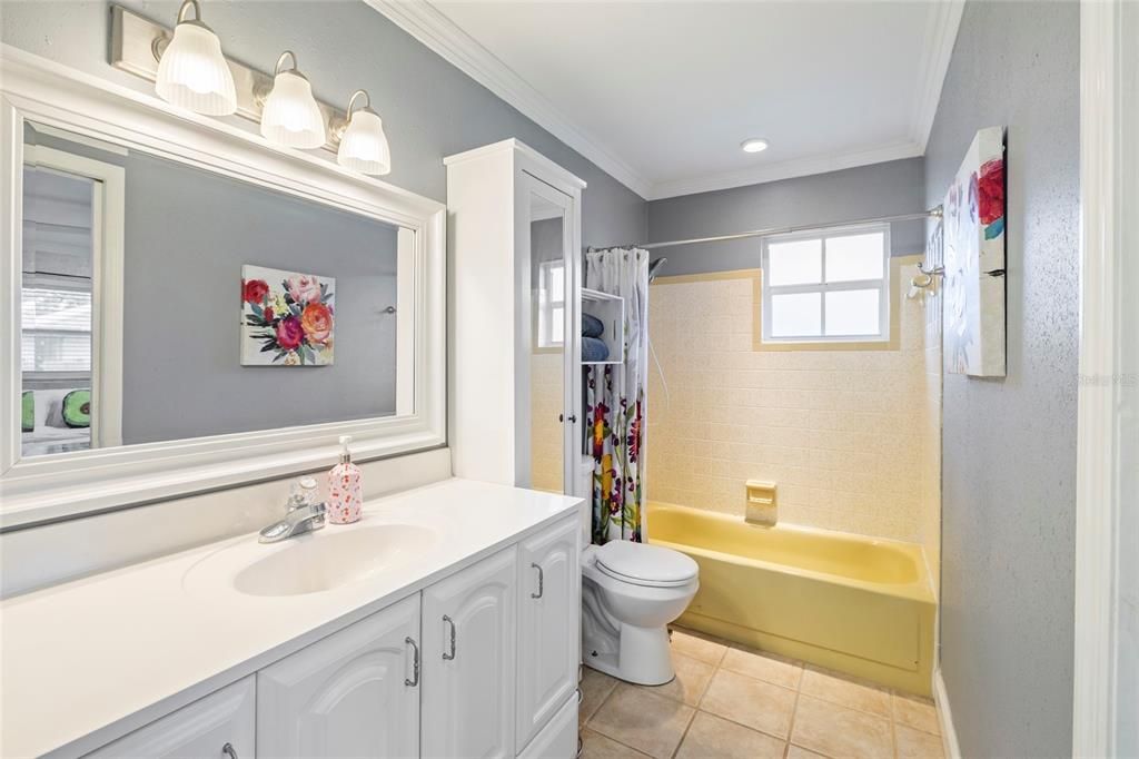 For Sale: $429,900 (3 beds, 3 baths, 1837 Square Feet)