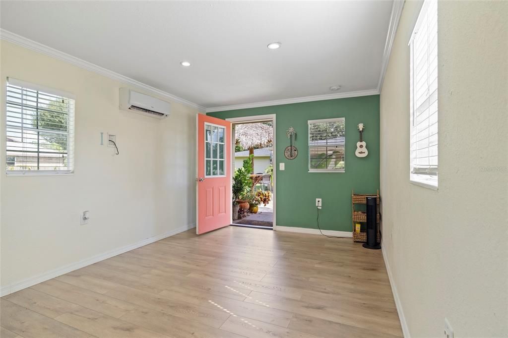 For Sale: $429,900 (3 beds, 3 baths, 1837 Square Feet)