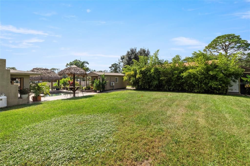 For Sale: $429,900 (3 beds, 3 baths, 1837 Square Feet)