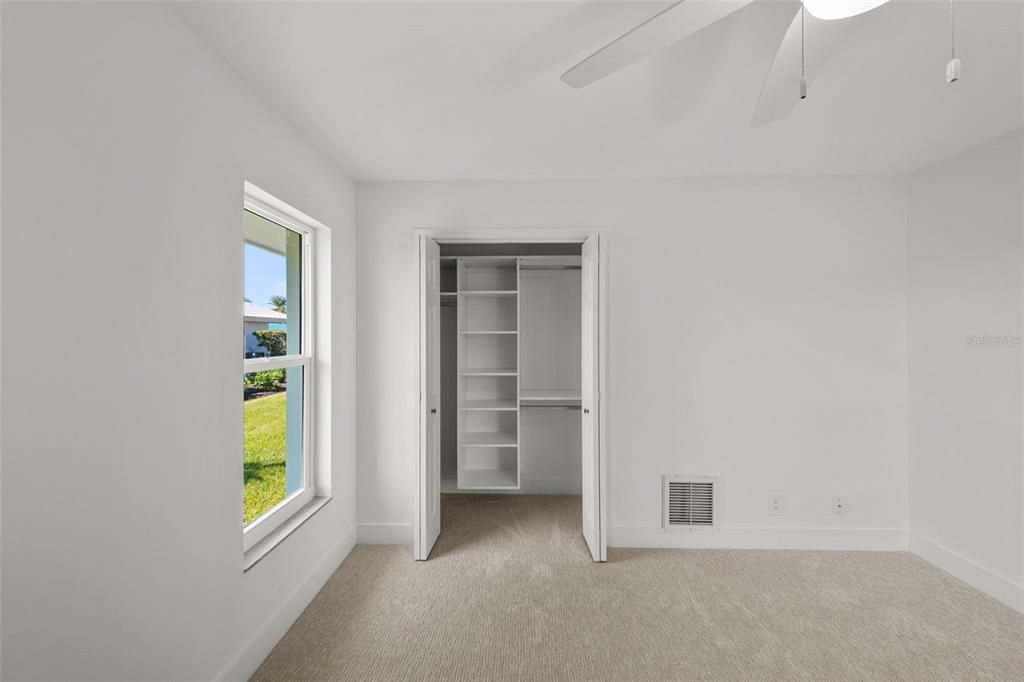 待售: $1,450,000 (4 贝兹, 3 浴室, 2494 平方英尺)