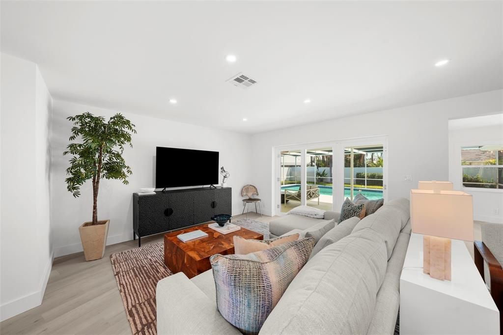 待售: $1,450,000 (4 贝兹, 3 浴室, 2494 平方英尺)