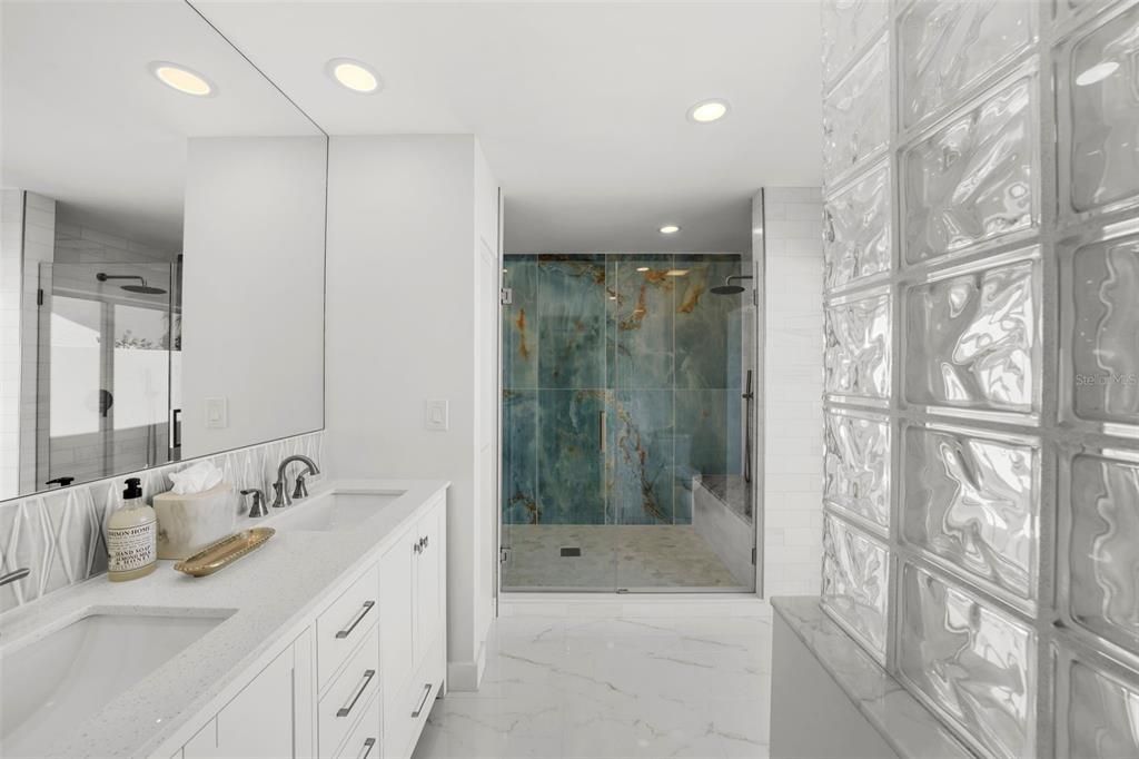 待售: $1,450,000 (4 贝兹, 3 浴室, 2494 平方英尺)