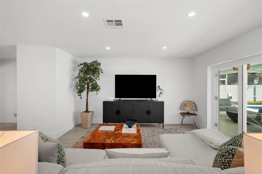 待售: $1,450,000 (4 贝兹, 3 浴室, 2494 平方英尺)