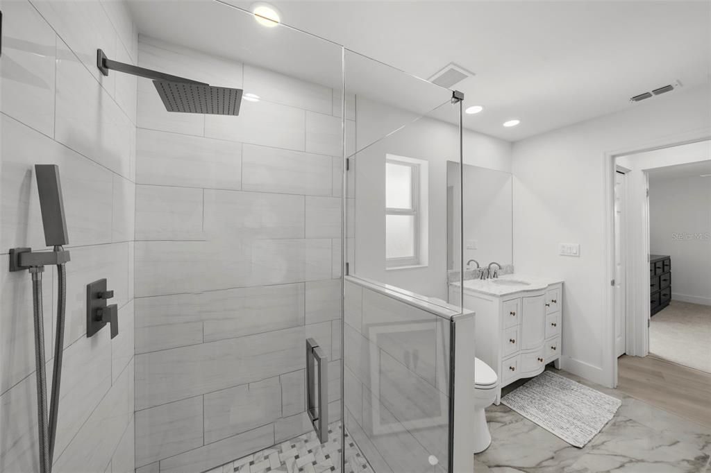 待售: $1,450,000 (4 贝兹, 3 浴室, 2494 平方英尺)