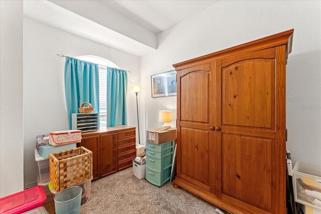 На продажу: $285,000 (3 спален, 2 ванн, 1815 Квадратных фут)