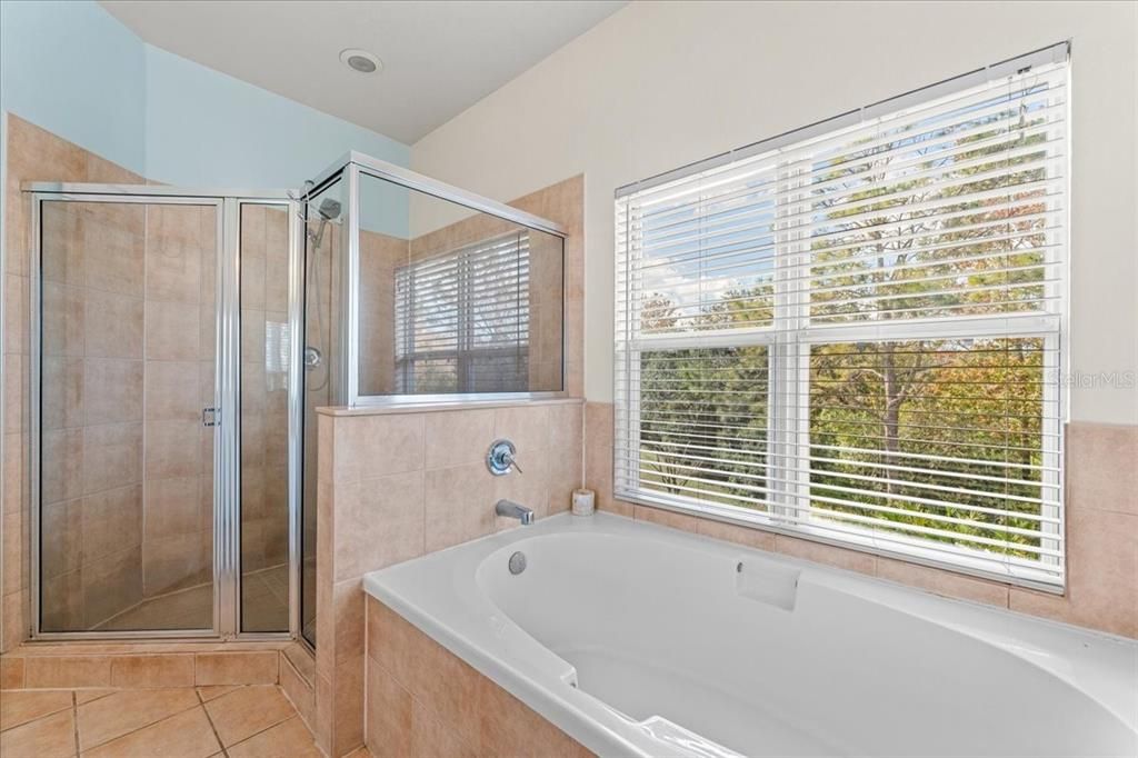 На продажу: $285,000 (3 спален, 2 ванн, 1815 Квадратных фут)