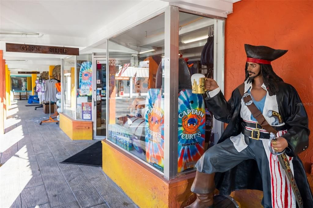 待售: $285,000 (2 贝兹, 2 浴室, 1464 平方英尺)