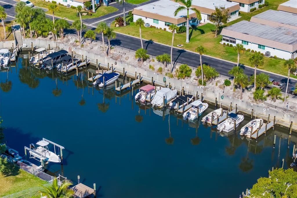 待售: $285,000 (2 贝兹, 2 浴室, 1464 平方英尺)