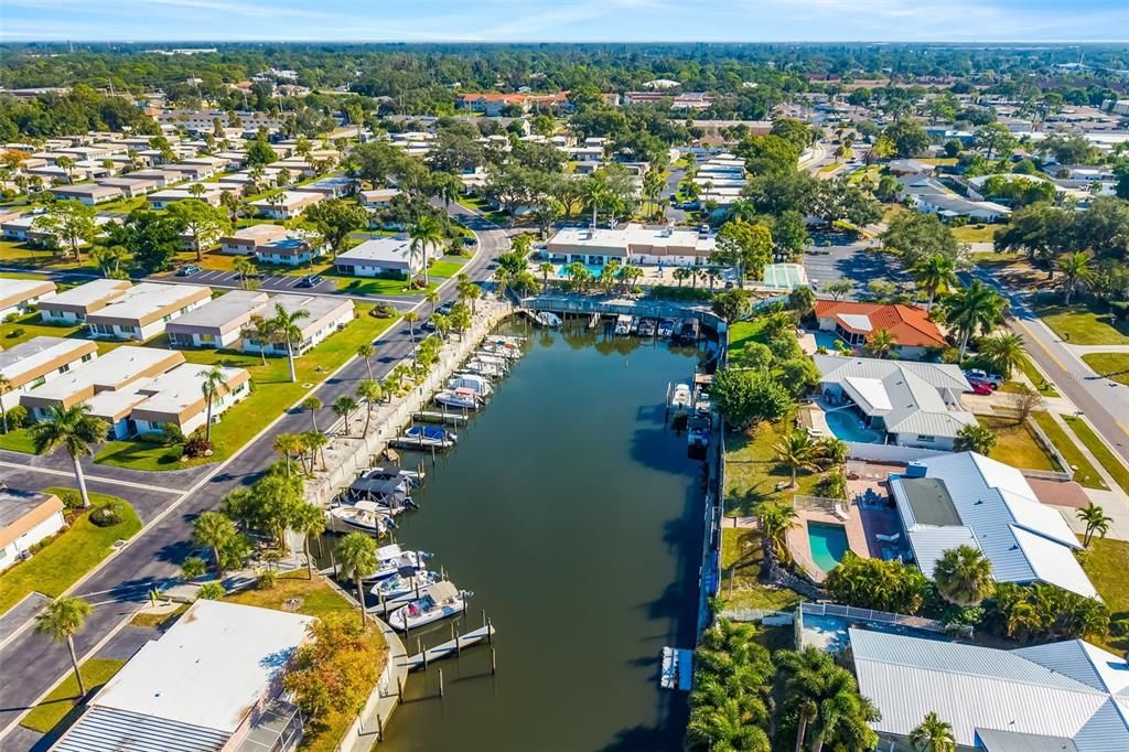 待售: $285,000 (2 贝兹, 2 浴室, 1464 平方英尺)