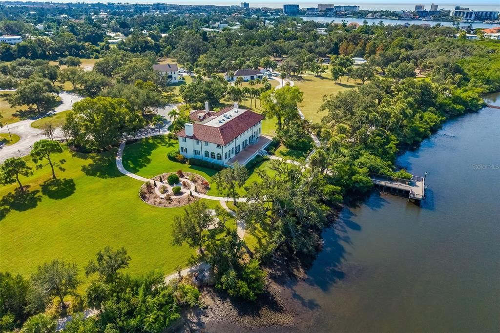 待售: $285,000 (2 贝兹, 2 浴室, 1464 平方英尺)