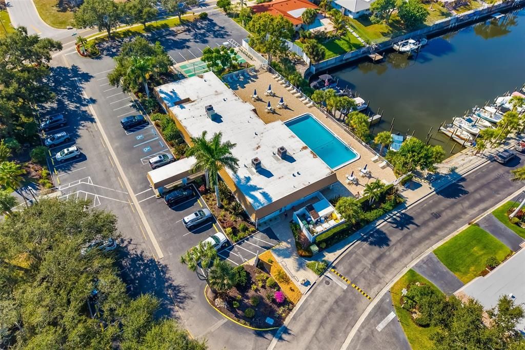 待售: $285,000 (2 贝兹, 2 浴室, 1464 平方英尺)