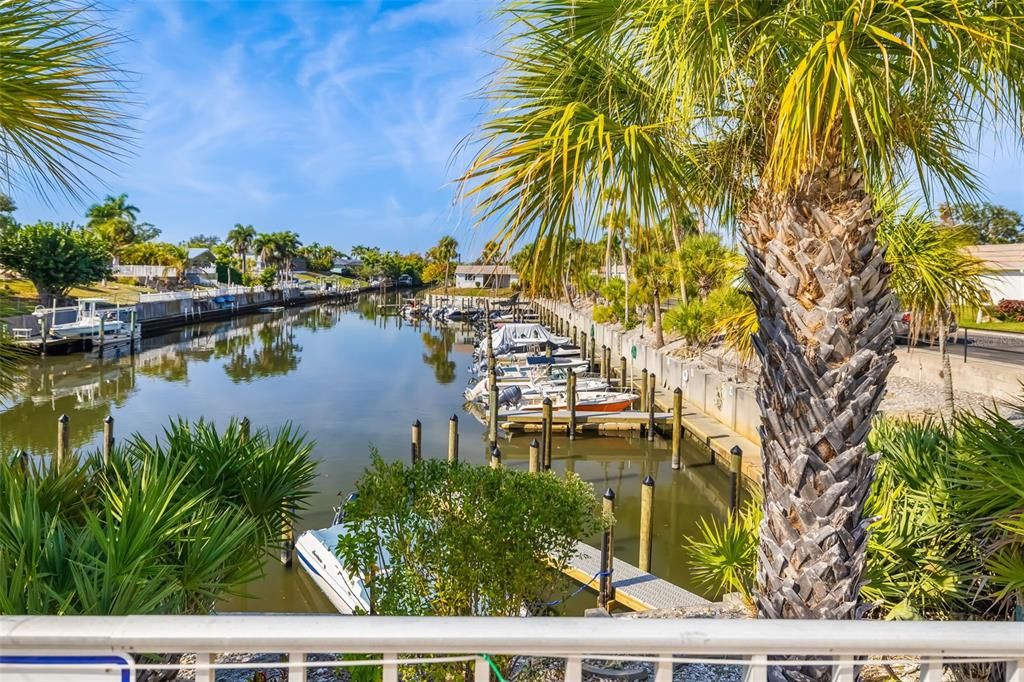 待售: $285,000 (2 贝兹, 2 浴室, 1464 平方英尺)