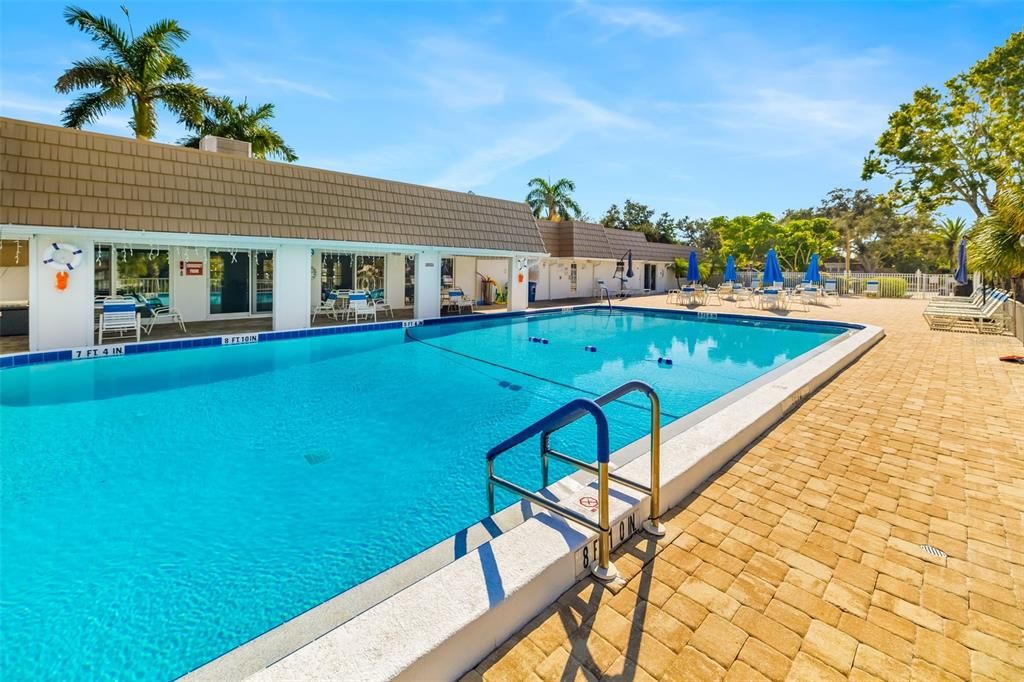 待售: $285,000 (2 贝兹, 2 浴室, 1464 平方英尺)