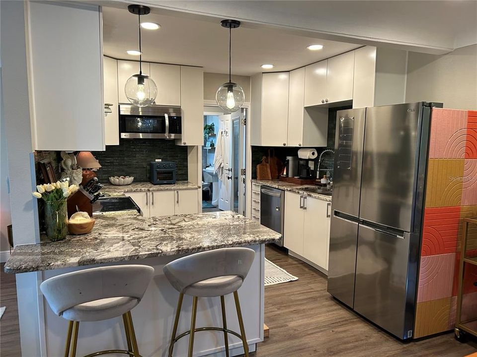 For Rent: $2,800 (3 beds, 2 baths, 1308 Square Feet)