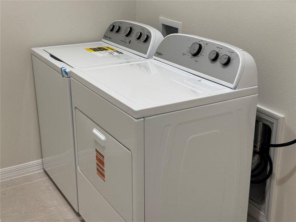 出租: $2,495 (4 贝兹, 2 浴室, 2166 平方英尺)