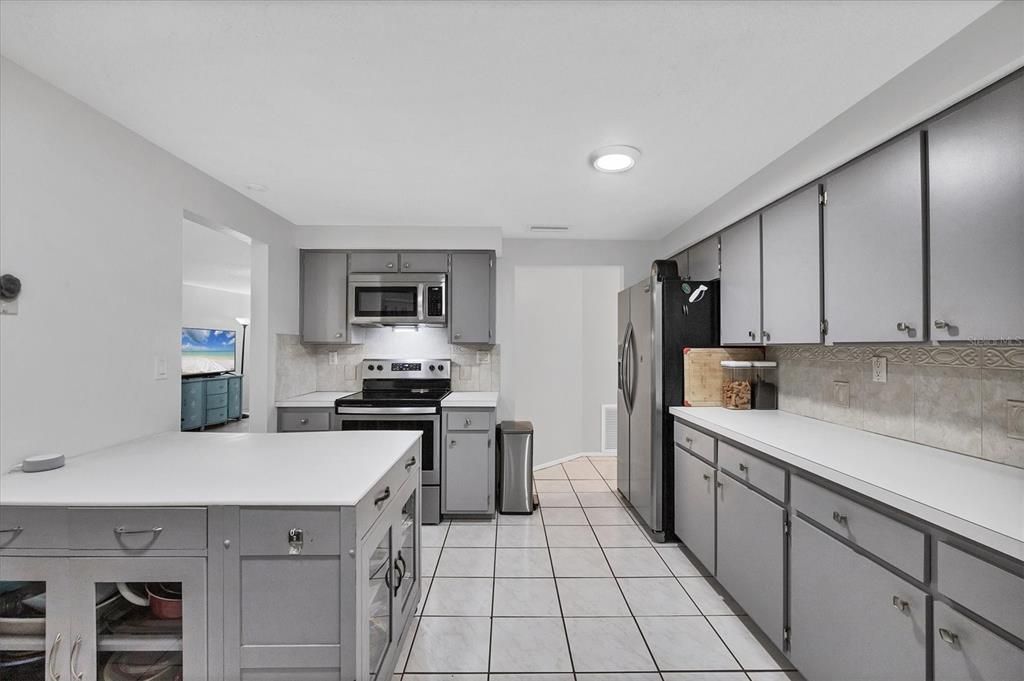 For Sale: $260,000 (2 beds, 2 baths, 1680 Square Feet)