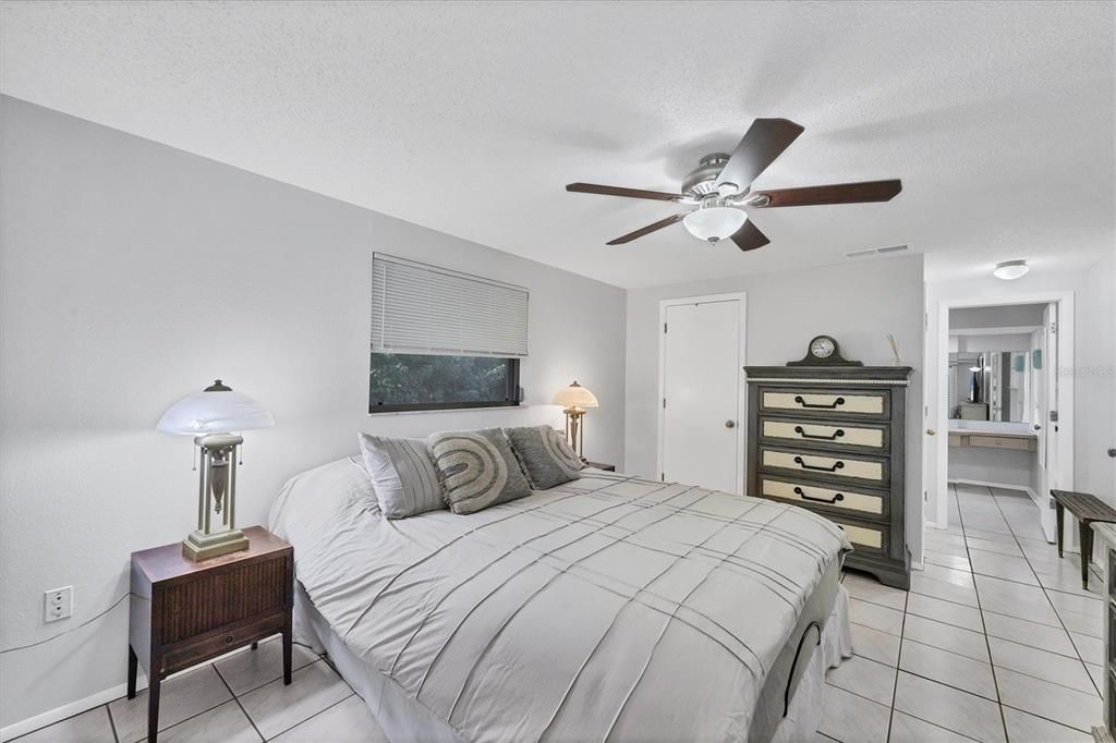 For Sale: $260,000 (2 beds, 2 baths, 1680 Square Feet)