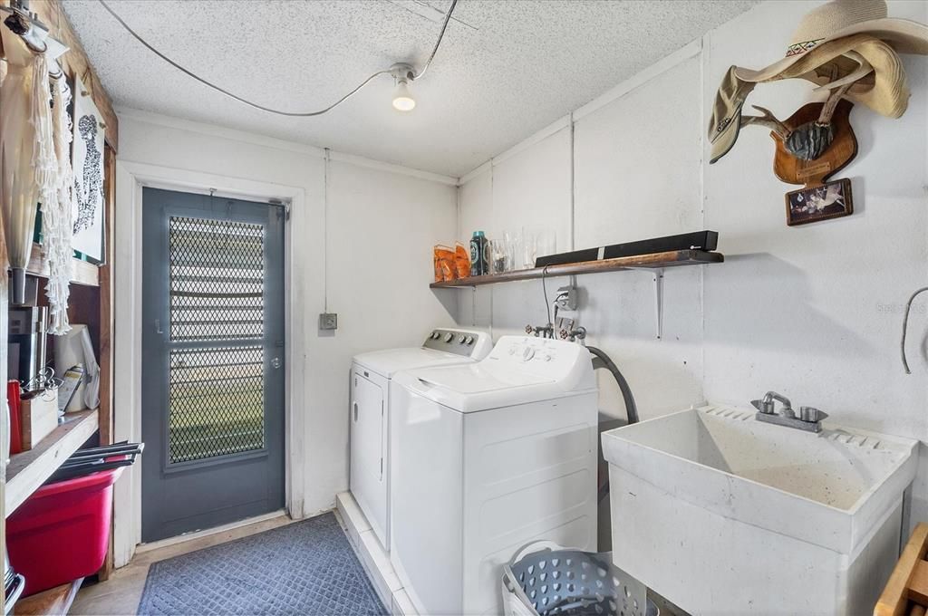 For Sale: $260,000 (2 beds, 2 baths, 1680 Square Feet)