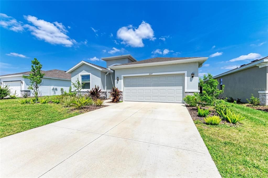 For Sale: $439,000 (4 beds, 2 baths, 2045 Square Feet)