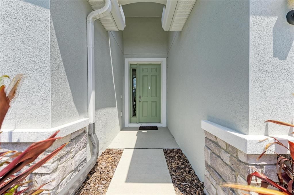 For Sale: $439,000 (4 beds, 2 baths, 2045 Square Feet)