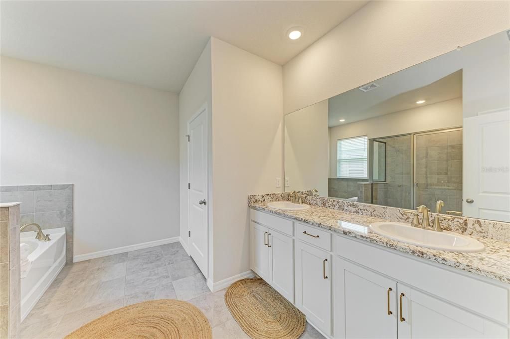 For Sale: $439,000 (4 beds, 2 baths, 2045 Square Feet)