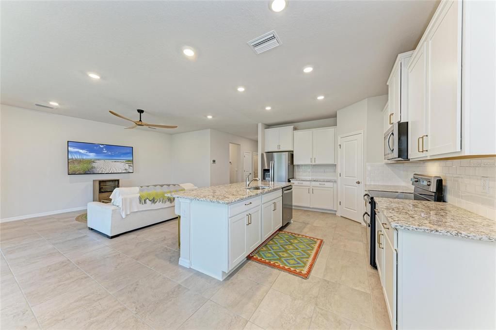 For Sale: $439,000 (4 beds, 2 baths, 2045 Square Feet)