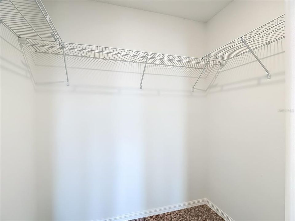 For Sale: $285,000 (2 beds, 2 baths, 1271 Square Feet)