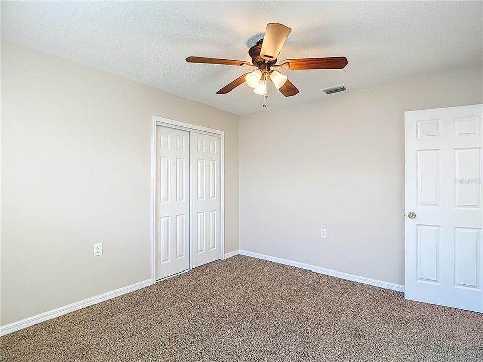 For Sale: $285,000 (2 beds, 2 baths, 1271 Square Feet)