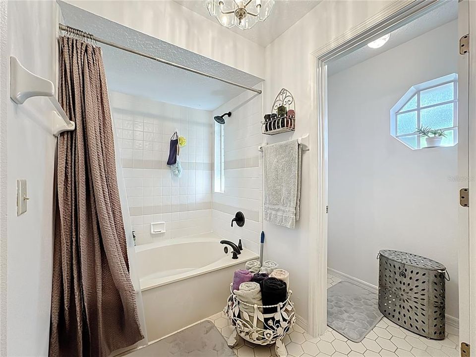 待售: $312,800 (3 贝兹, 2 浴室, 1450 平方英尺)