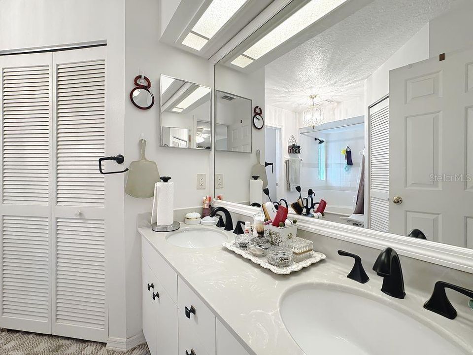 待售: $312,800 (3 贝兹, 2 浴室, 1450 平方英尺)