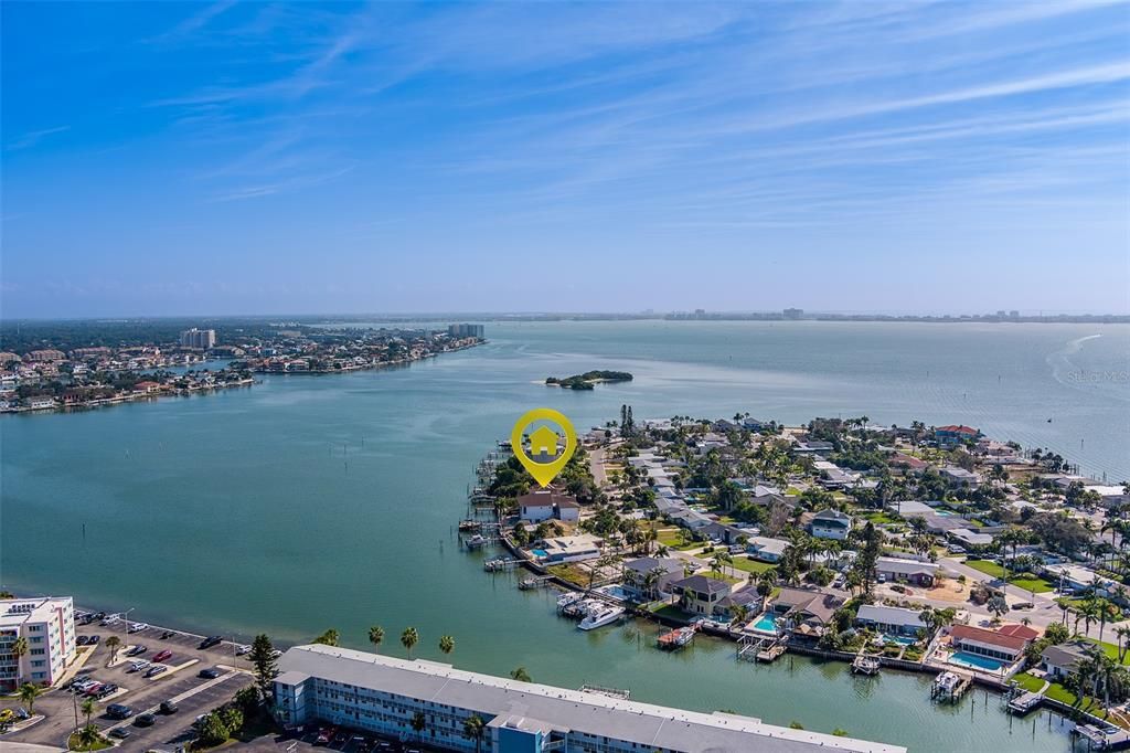 For Sale: $849,000 (3 beds, 3 baths, 2138 Square Feet)