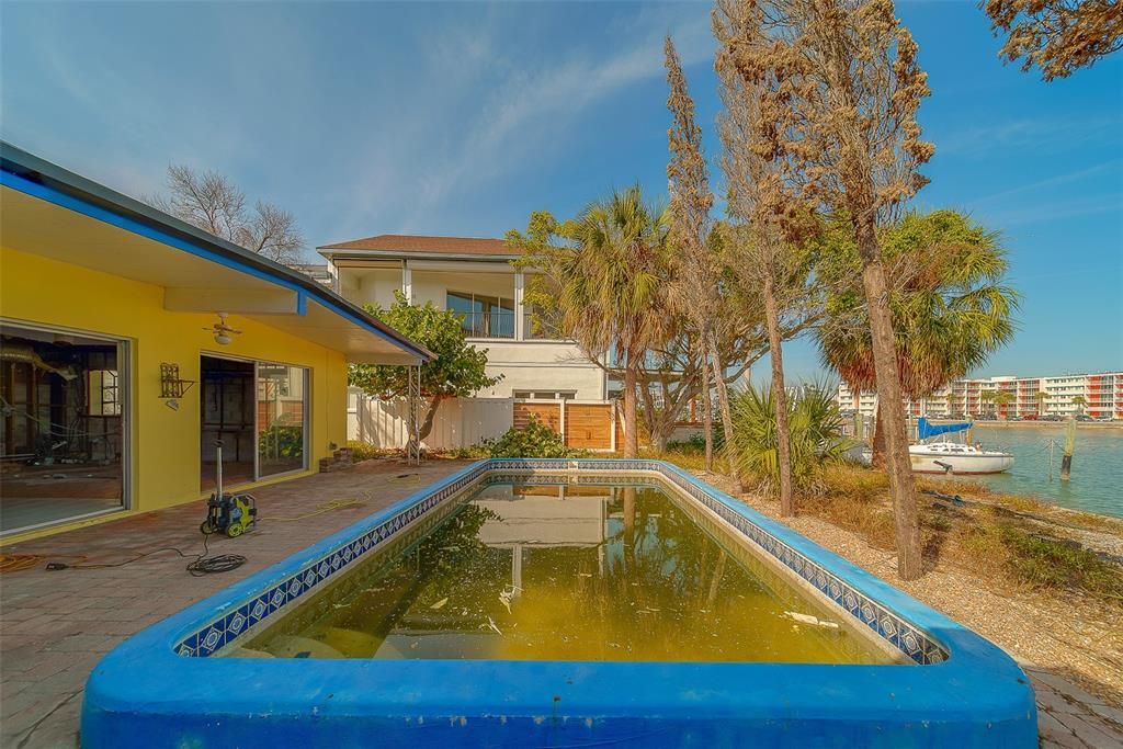 For Sale: $849,000 (3 beds, 3 baths, 2138 Square Feet)