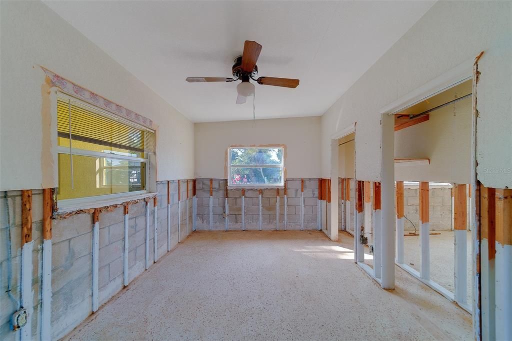 For Sale: $849,000 (3 beds, 3 baths, 2138 Square Feet)