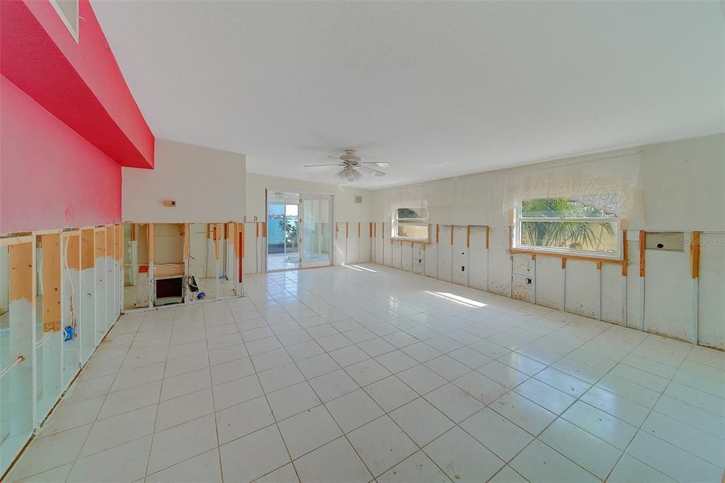 For Sale: $849,000 (3 beds, 3 baths, 2138 Square Feet)