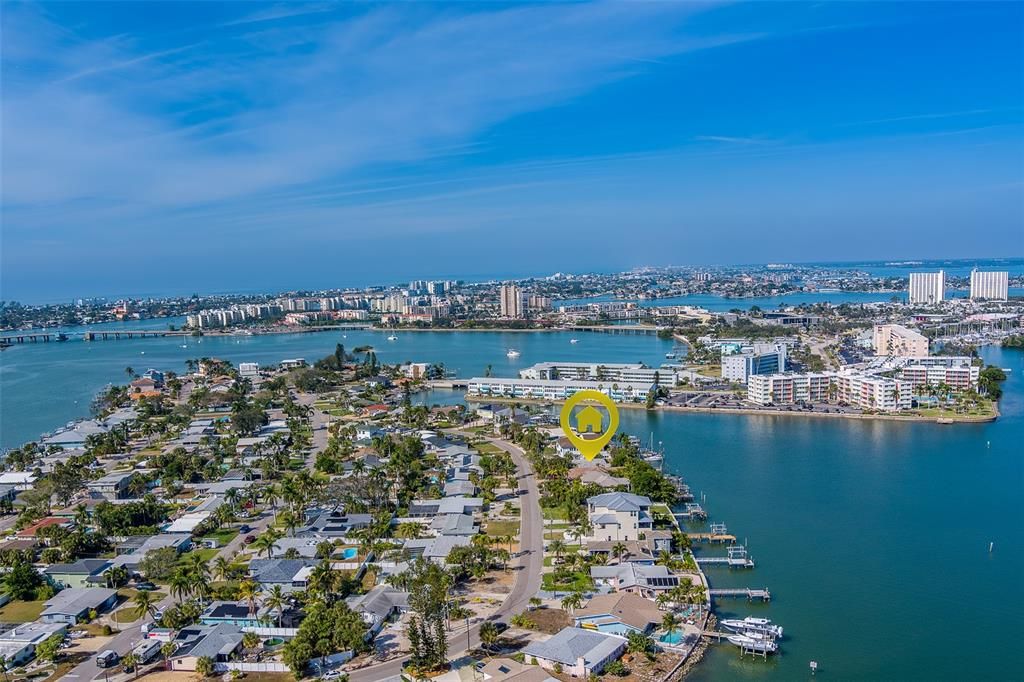 For Sale: $849,000 (3 beds, 3 baths, 2138 Square Feet)