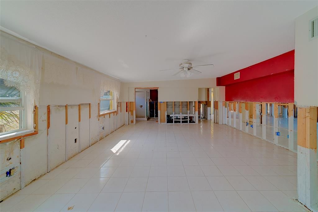 For Sale: $849,000 (3 beds, 3 baths, 2138 Square Feet)