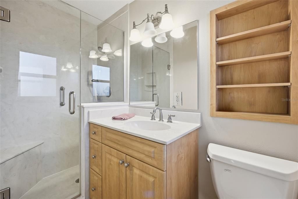 На продажу: $235,000 (3 спален, 2 ванн, 1269 Квадратных фут)