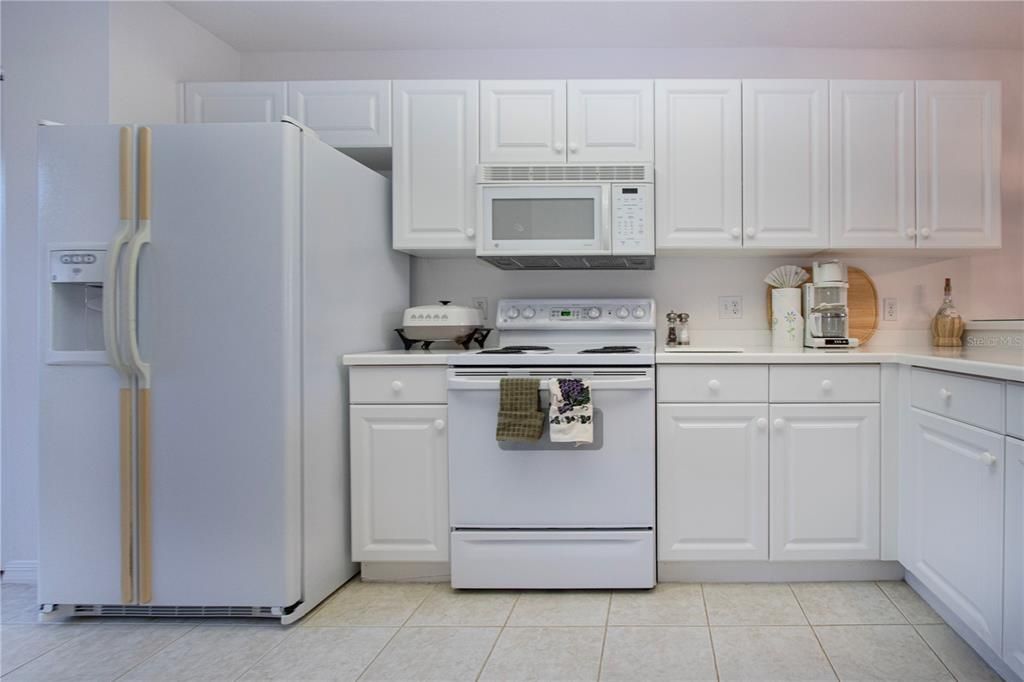 待售: $320,000 (2 贝兹, 2 浴室, 1684 平方英尺)