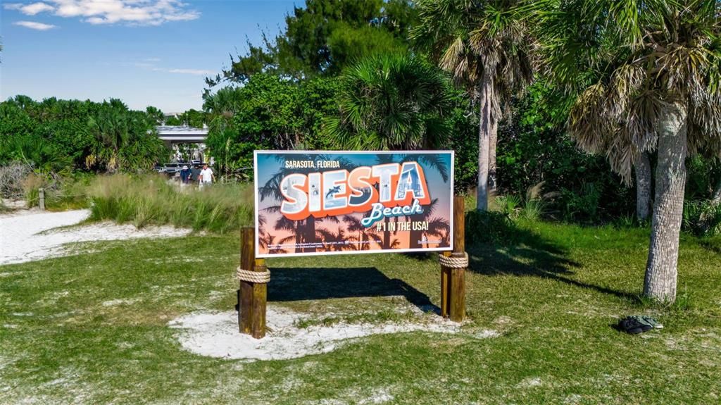 待售: $980,000 (4 贝兹, 2 浴室, 1702 平方英尺)