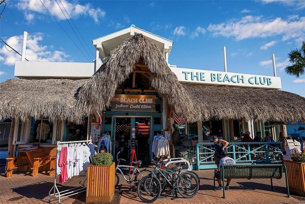 待售: $980,000 (4 贝兹, 2 浴室, 1702 平方英尺)