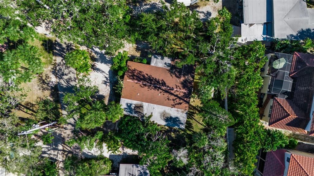 待售: $980,000 (4 贝兹, 2 浴室, 1702 平方英尺)