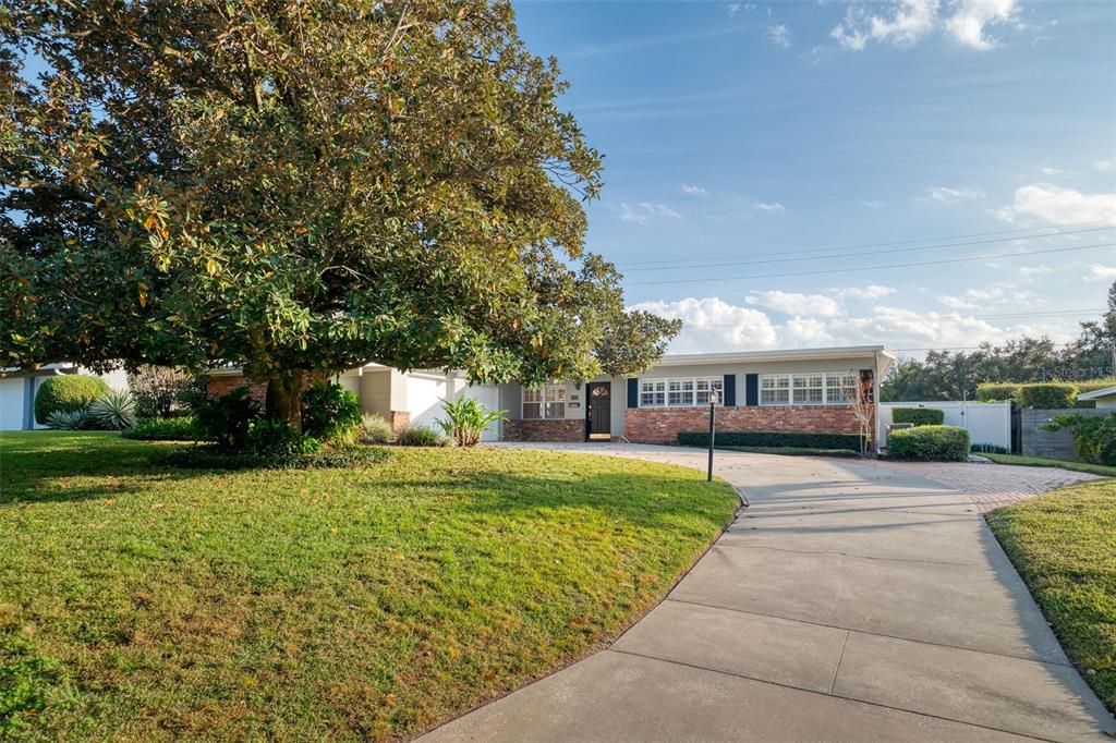 Activo con contrato: $585,000 (3 camas, 2 baños, 1480 Pies cuadrados)