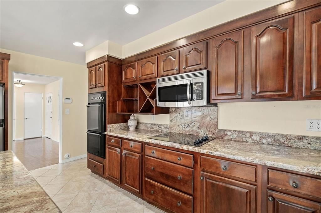 Activo con contrato: $585,000 (3 camas, 2 baños, 1480 Pies cuadrados)