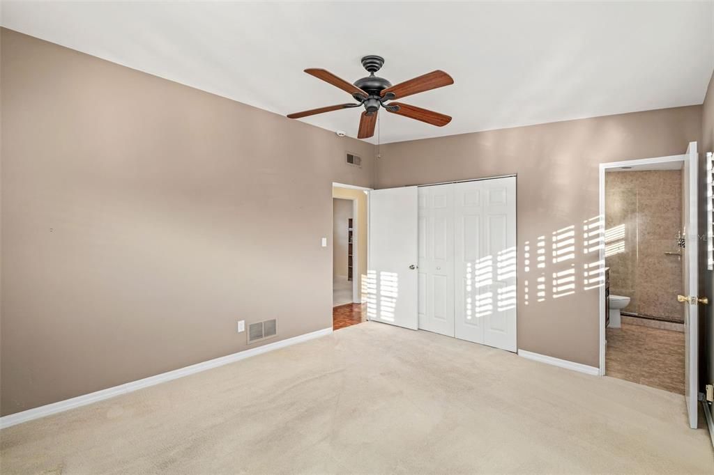 Activo con contrato: $585,000 (3 camas, 2 baños, 1480 Pies cuadrados)