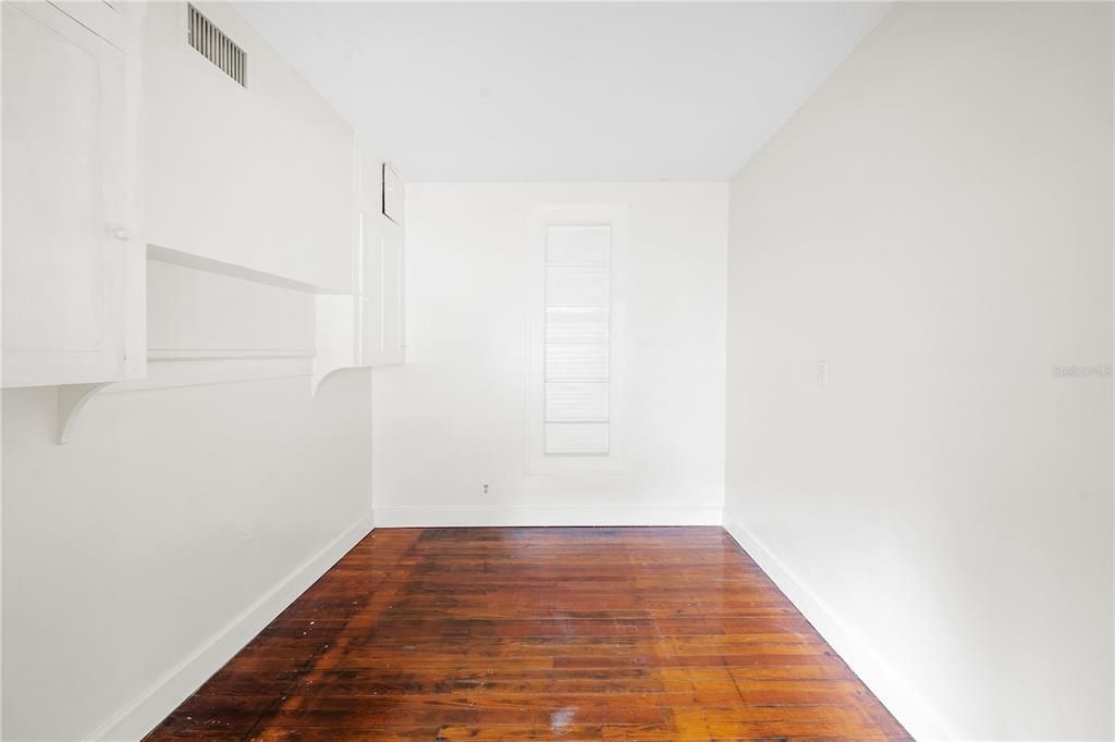 For Rent: $1,695 (2 beds, 1 baths, 640 Square Feet)