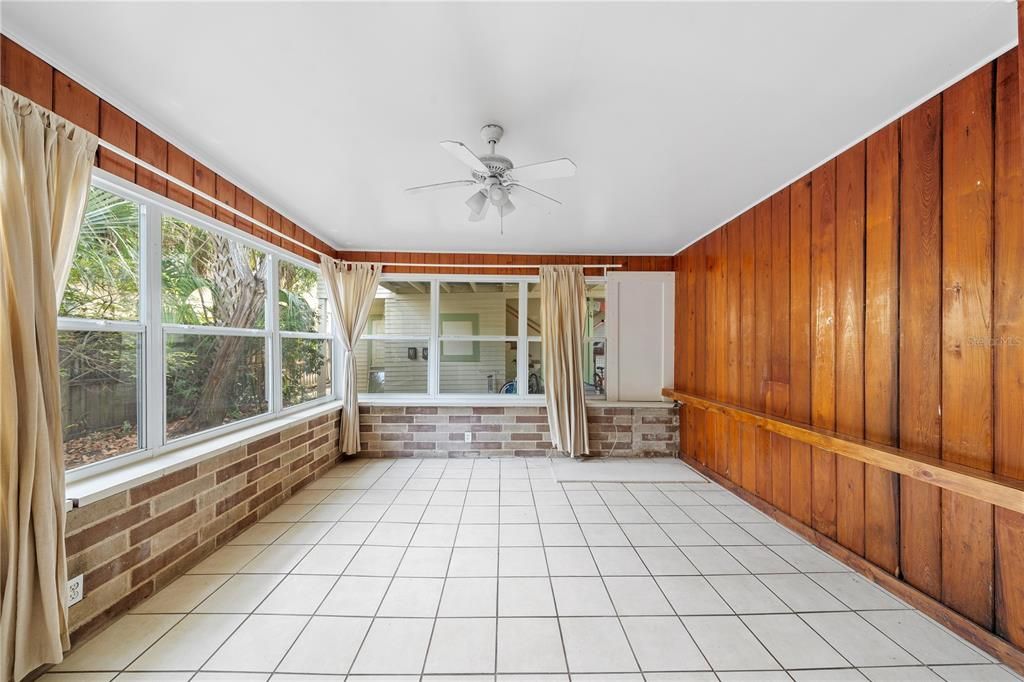 For Rent: $1,695 (2 beds, 1 baths, 640 Square Feet)