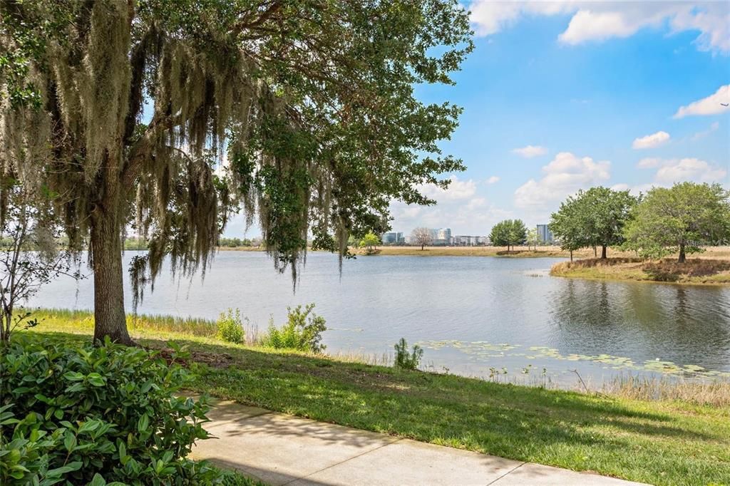 For Sale: $600,000 (3 beds, 3 baths, 1998 Square Feet)