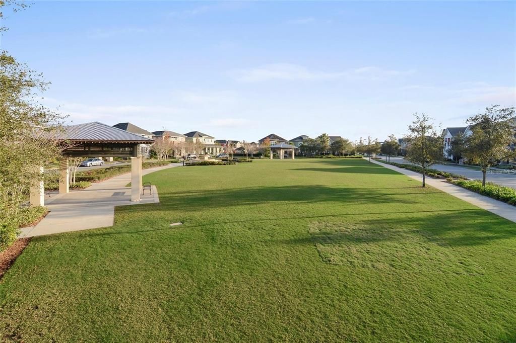 For Sale: $600,000 (3 beds, 3 baths, 1998 Square Feet)