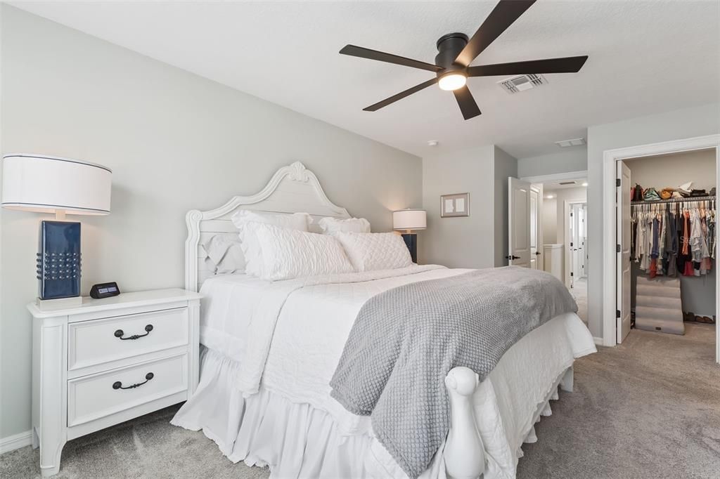 For Sale: $600,000 (3 beds, 3 baths, 1998 Square Feet)